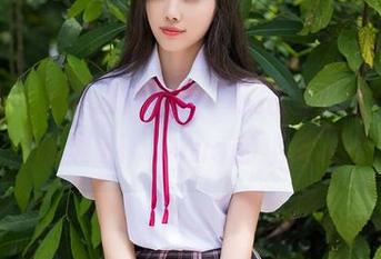 秀人网 - 撩人的制服，私拍图包里竟有陈念灵Vickyao的小絮叨
