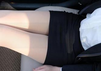 紧急企划 - 看樱樱樱可的水手服作品集，顿时觉出校园外的清纯反差。