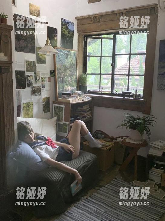 蠢沫沫 蠢沫沫和她的黑白女仆美图,逻辑在转圈吗?分享一下,别弄得我头晕!