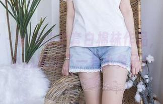袜啵啵 - 小沫的全套白棉袜作品，像是不小心抓住了一只小兔子！