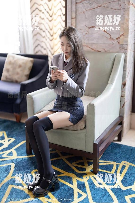 语画界 - 杨紫嫣Cynthia皮衣合集：不会让你失望，真心！