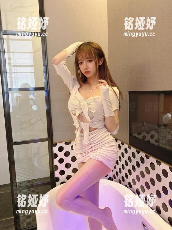 过期米线线 厨娘版过期米线线:这照片拍得好,但是米线是冷的吗?