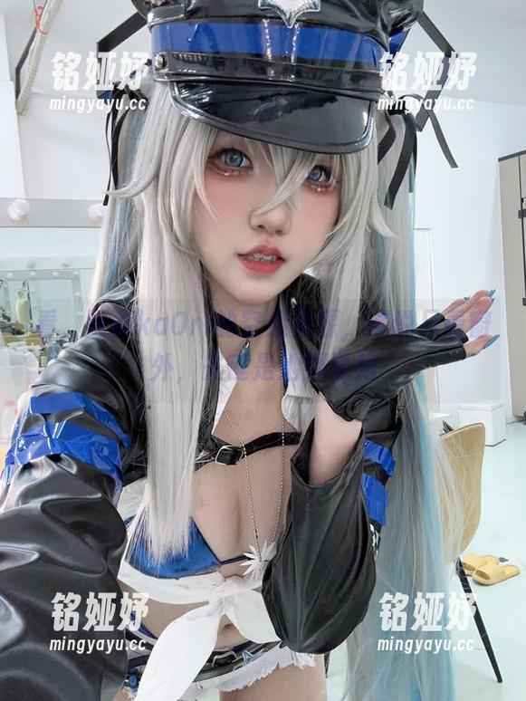 看，阿薰kaOri的空姐资源，谁说只看窗外，关键是她那姿势